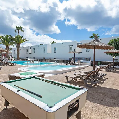 Tatil Evi Guasimeta Duplex - Pool & Balcony